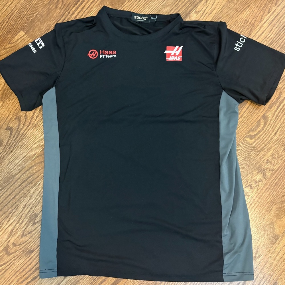 Haas F1 Team Short Sleeve Shirt – Men’s Large